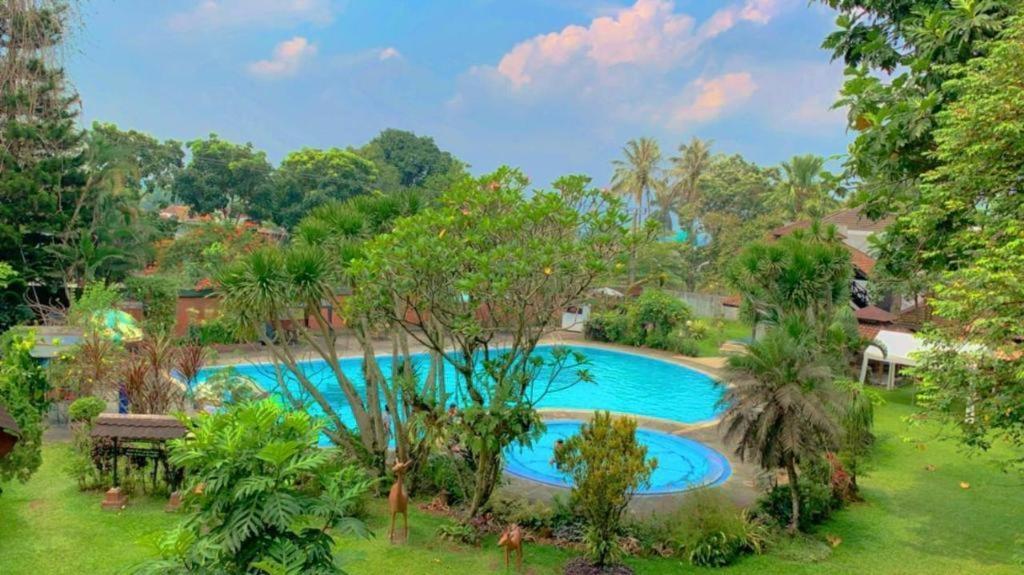 Taman Sari Hotel Dan Resort Sukabumi Bagian luar foto