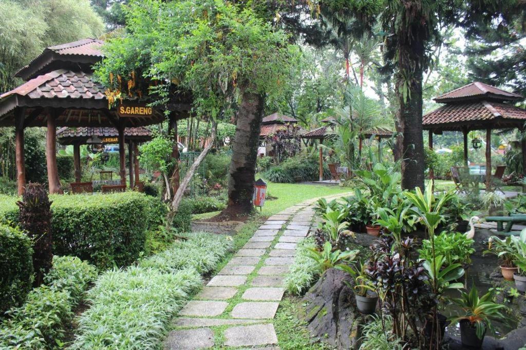 Taman Sari Hotel Dan Resort Sukabumi Bagian luar foto