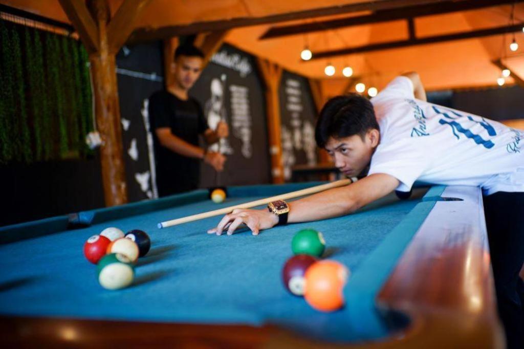 Taman Sari Hotel Dan Resort Sukabumi Bagian luar foto