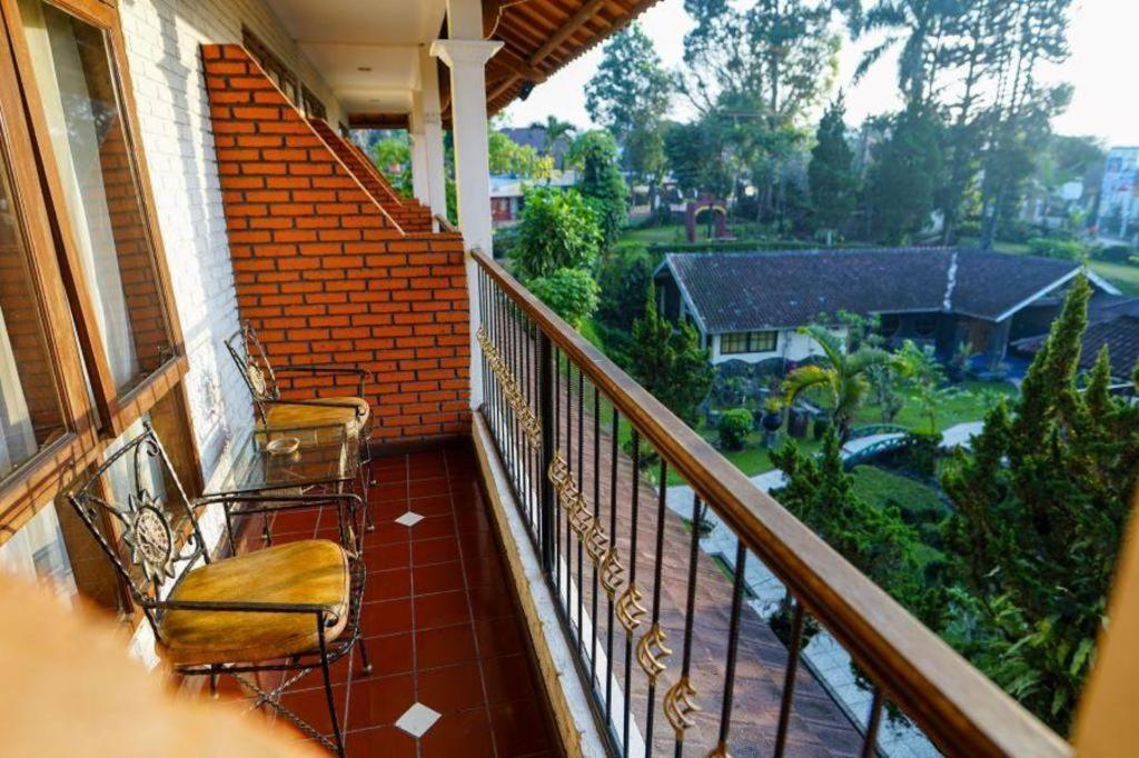 Taman Sari Hotel Dan Resort Sukabumi Bagian luar foto