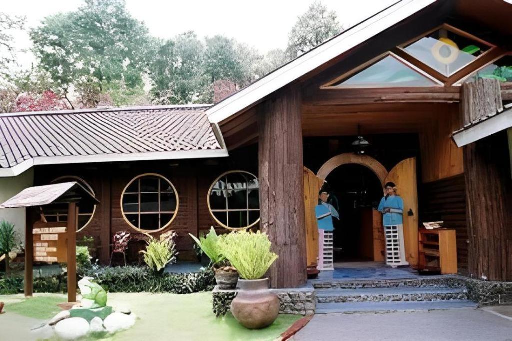 Taman Sari Hotel Dan Resort Sukabumi Bagian luar foto